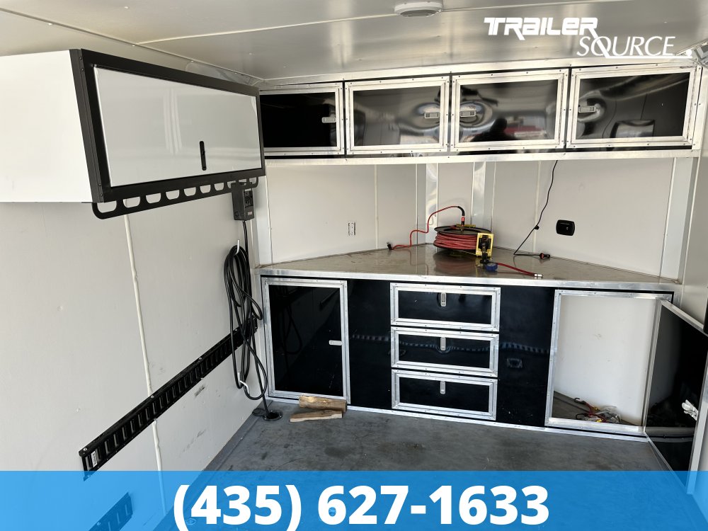 8.5x22 Look Enclosed Car Hauler
