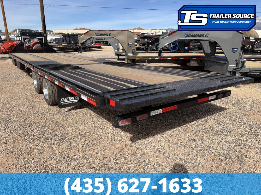 8.5x35 Diamond C FMAX-HDT 212 Pacesetter Pkg Pacesetter Pkg Gooseneck Hydraulic Dovetail Equipment Trailer - 25.9K GVWR - Aluminum Outer Wheels