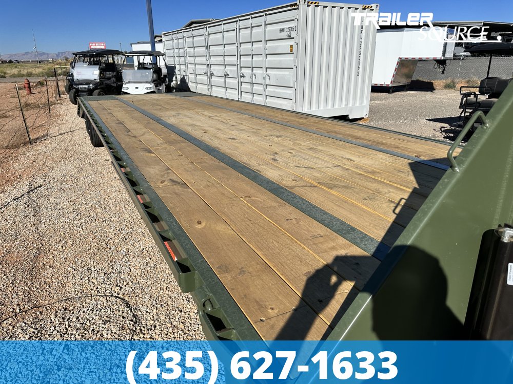 8.5x40 Maxx-D YHX 40' 40K Hydraulic Dovetail Gooseneck