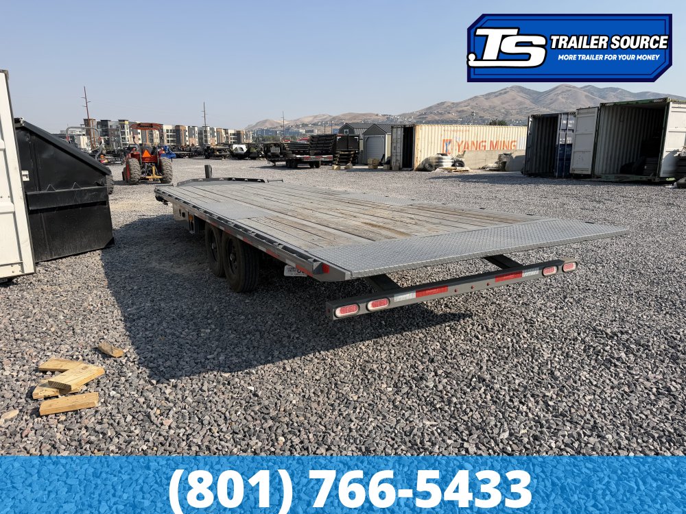 8.5x24 Diamond C DET 207 Tilt Trailer - 15K GVWR - Hydraulic Jack(s), Solar Panel