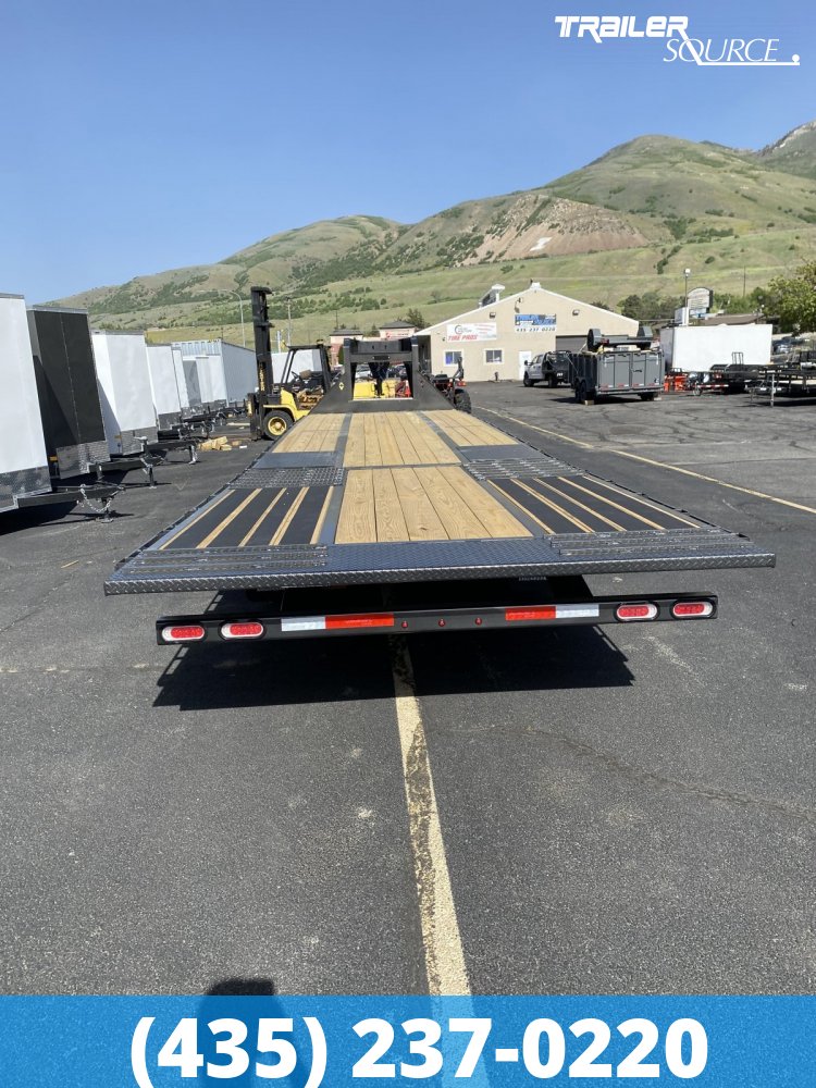 8.5x35 Diamond C FMAX-HDT 210 25K Hydraulic Dovetail Gooseneck