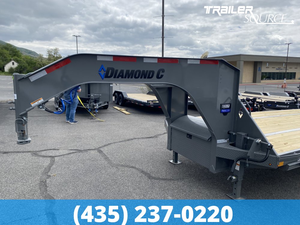 8.5x35 Diamond C FMAX  25K Hydraulic Dovetail Gooseneck