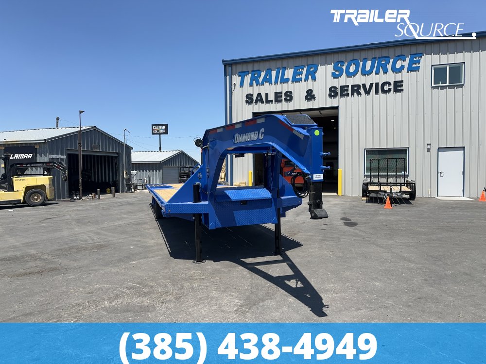 8.5x32 Diamond C FMAX-HDT 210 Pacesetter 25K Hydraulic Dovetail Gooseneck