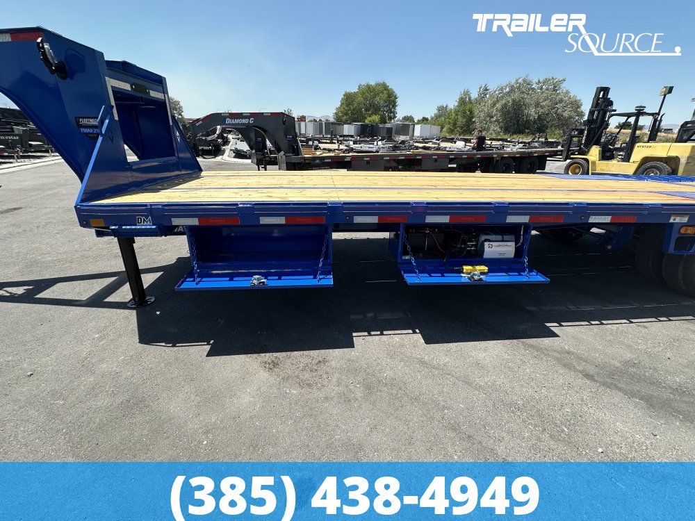 8.5x32 Diamond C FMAX-HDT 210 Pacesetter 25K Hydraulic Dovetail Gooseneck
