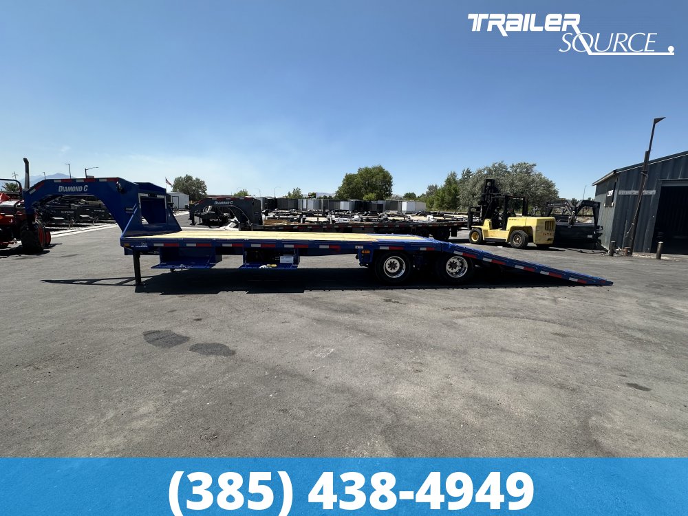 8.5x32 Diamond C FMAX-HDT 210 Pacesetter 25K Hydraulic Dovetail Gooseneck