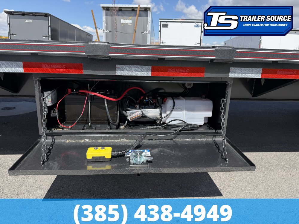 8.5x40 Diamond C FMAX-HDT 210 Gooseneck Hydraulic Dovetail Equipment Trailer - 25K GVWR -