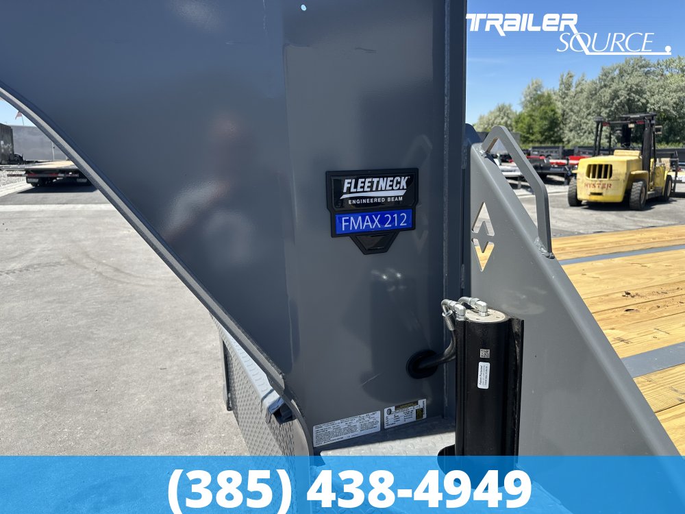 8.5x35 Diamond C FMAX-HDT 212 25.9K Hydraulic Dovetail Gooseneck