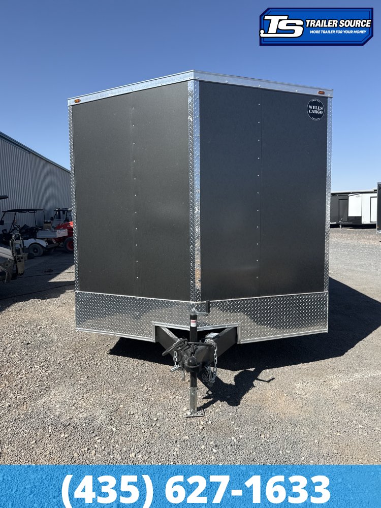 8.5x20 Wells Cargo Fast Trac Deluxe Enclosed Cargo