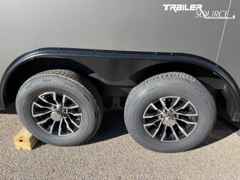 8.5x24 Look Element SE  Enclosed Cargo