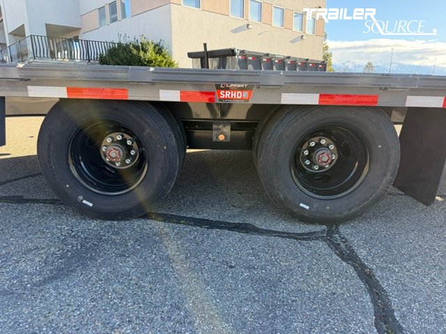 8.5x32 Diamond C FMAX 207 212 25.9K Maxx Ramps Gooseneck