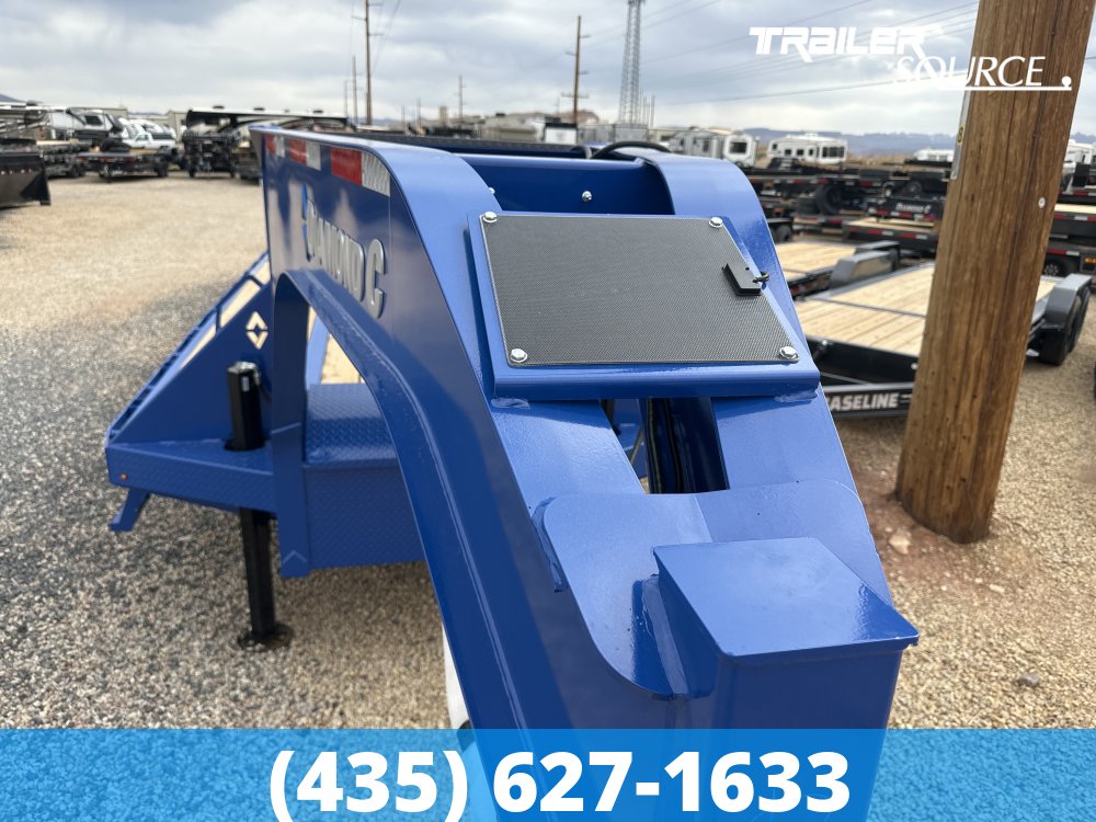 8.5x32 Diamond C FMAX-HDT 212 25.9K Hydraulic Dovetail Gooseneck