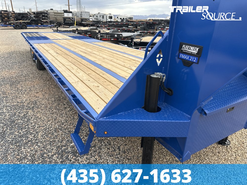 8.5x32 Diamond C FMAX-HDT 212 25.9K Hydraulic Dovetail Gooseneck