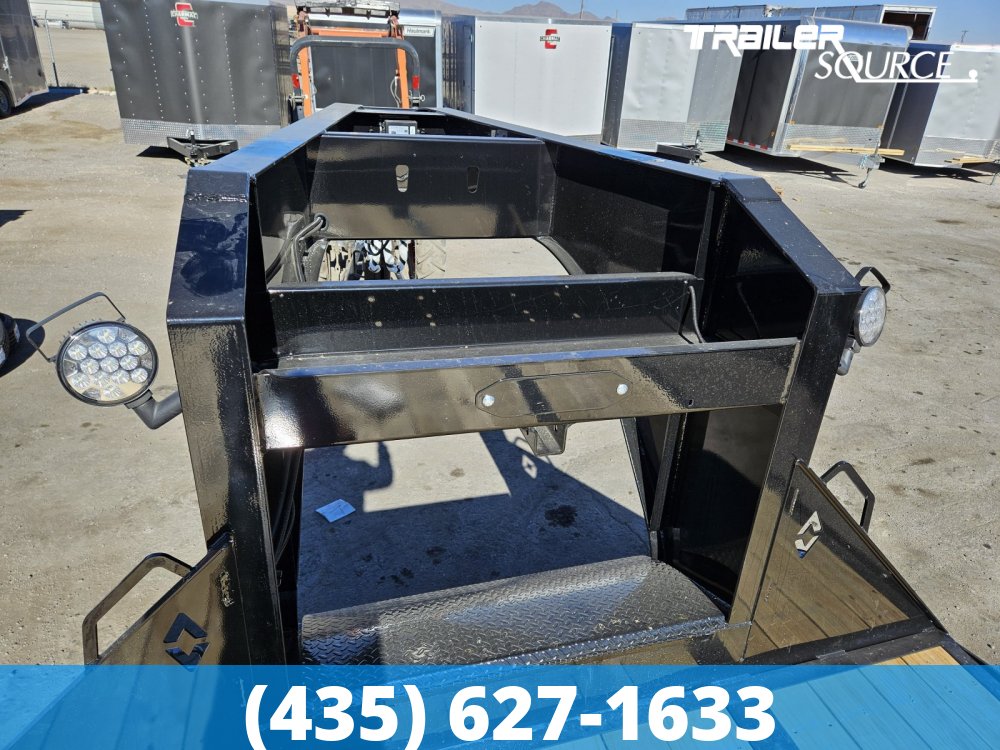 8.5x32 Diamond C FMAX HDT 32' 25K Hydraulic Dovetail Gooseneck PACESETTER PKG