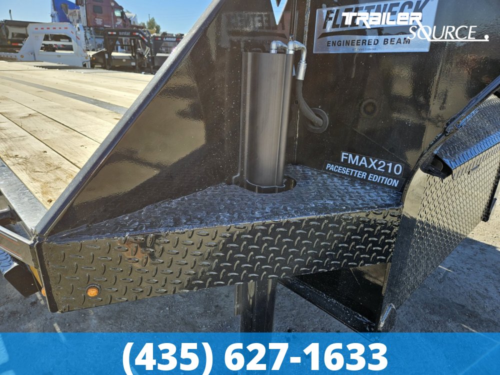 8.5x32 Diamond C FMAX HDT 32' 25K Hydraulic Dovetail Gooseneck PACESETTER PKG