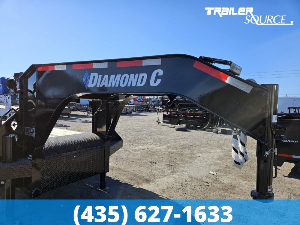 8.5x32 Diamond C FMAX HDT 32' 25K Hydraulic Dovetail Gooseneck PACESETTER PKG