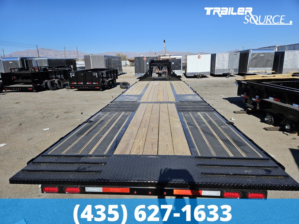 8.5x32 Diamond C FMAX HDT 32' 25K Hydraulic Dovetail Gooseneck PACESETTER PKG