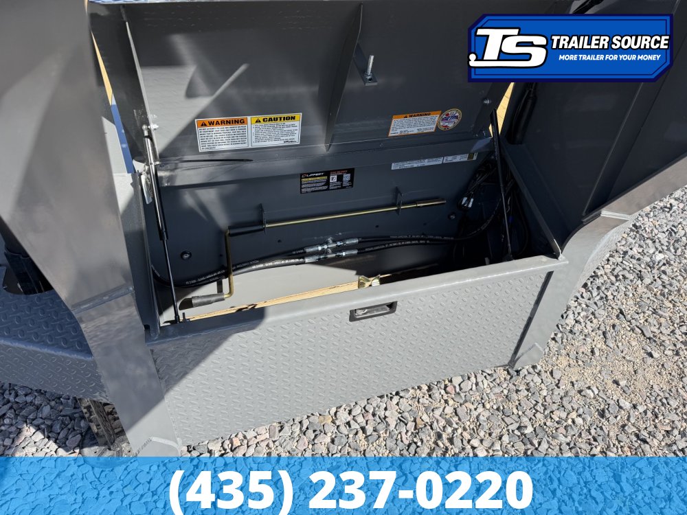 8.5x35 Diamond C FMAX-HDT 212 Pacesetter Pkg Pacesetter Pkg Gooseneck Hydraulic Dovetail Equipment Trailer - 25.9K GVWR -