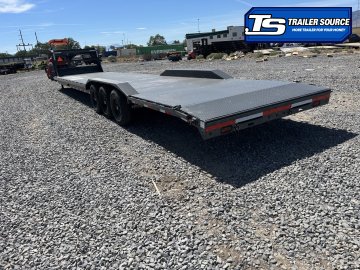 8.5x40 Lamar H8 Gooseneck Wide Body w/ Drive Over Fenders Equipment Trailer - 21K GVWR - Full Steel Floor