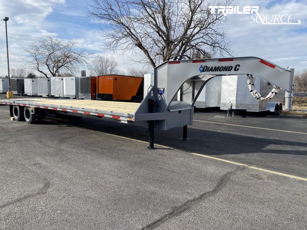 8.5x35 Diamond C FMAX-HDT 212 25.9K Hydraulic Dovetail Gooseneck