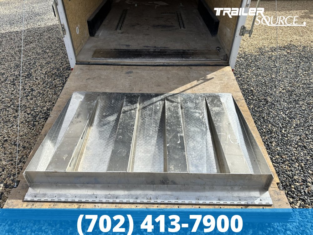7.5x16 Look Element  Interior 7K Tandem Axle Enclosed Cargo