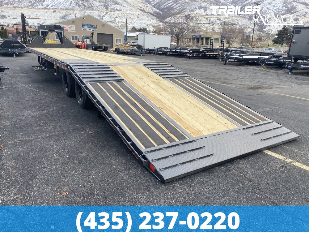 8.4x40 Diamond C FMAX-HDT 212 25.9K Hydraulic Dovetail Gooseneck