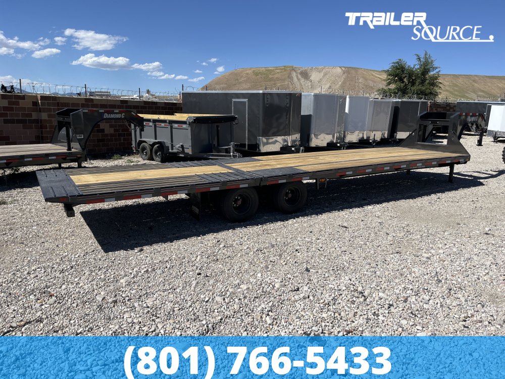 8.5x35 Diamond C FMAX HDT 35' 25.9K Hydraulic Dovetail Gooseneck