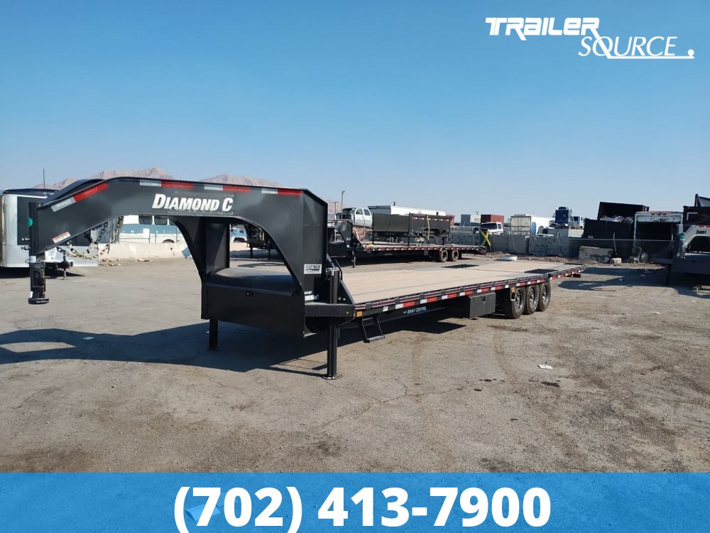 8.5x35 Diamond C FMAX HDT 35' 24K Hydraulic Dovetail Gooseneck