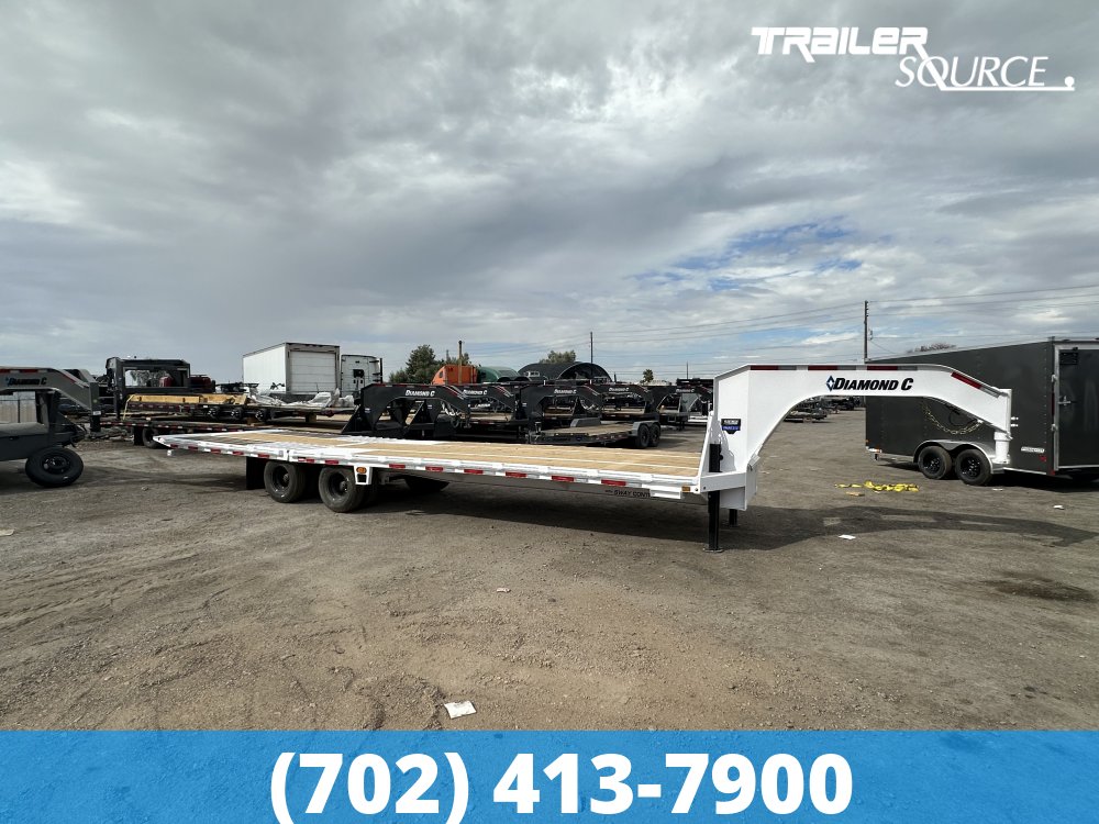 8.5x32 Diamond C FMAX-HDT 212 25.9K Hydraulic Dovetail Gooseneck