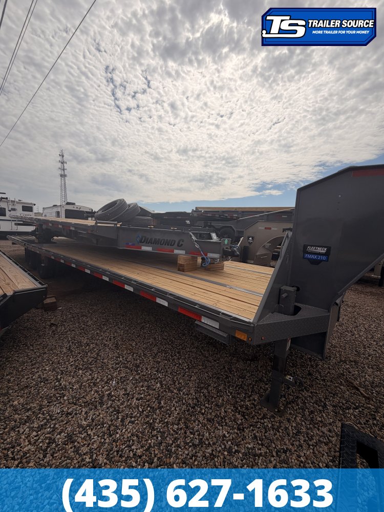 8.5x35 Diamond C FMAX-HDT 210 Gooseneck Hydraulic Dovetail Equipment Trailer - 25K GVWR -