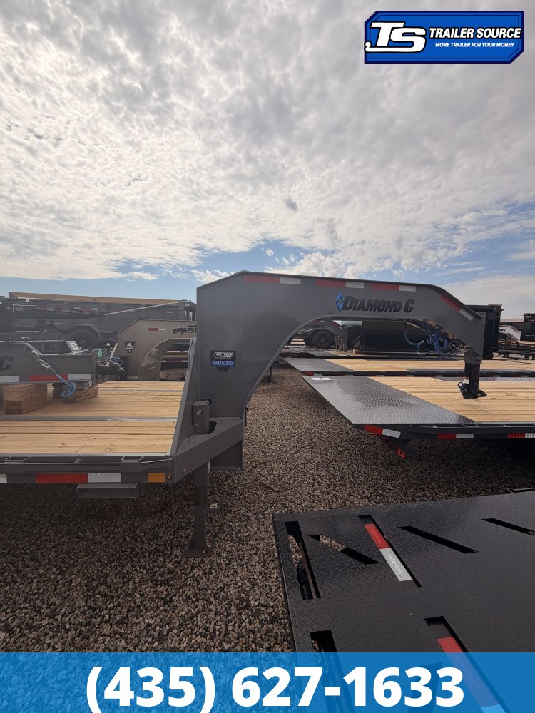 8.5x35 Diamond C FMAX-HDT 210 Gooseneck Hydraulic Dovetail Equipment Trailer - 25K GVWR -