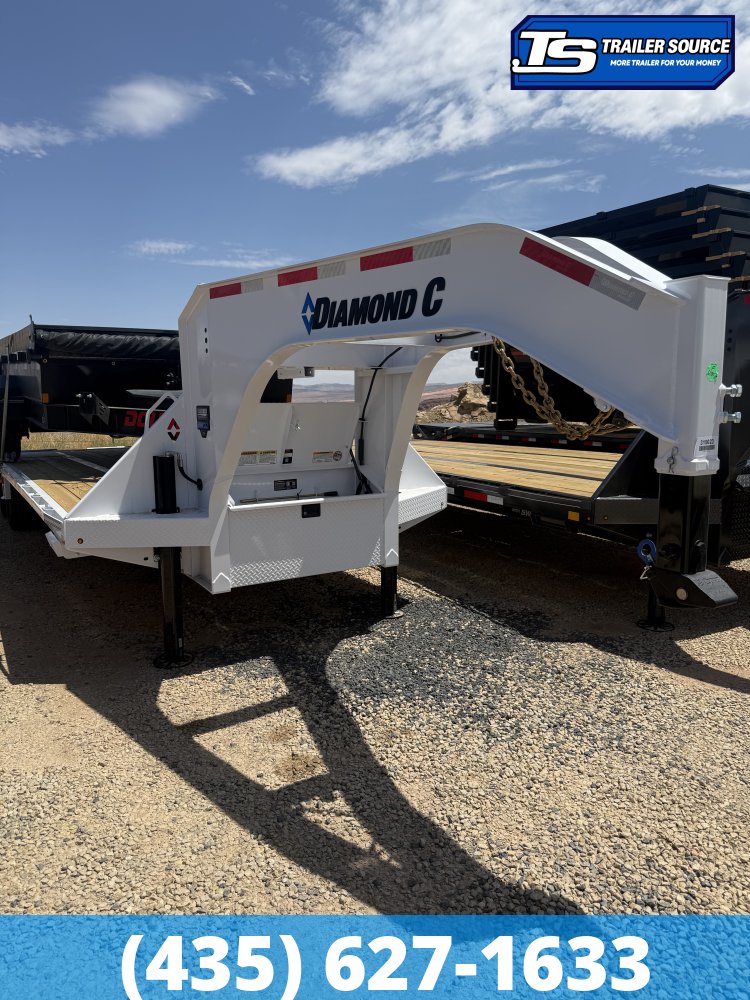 8.5x32 Diamond C FMAX-HDT 212 Gooseneck Hydraulic Dovetail Equipment