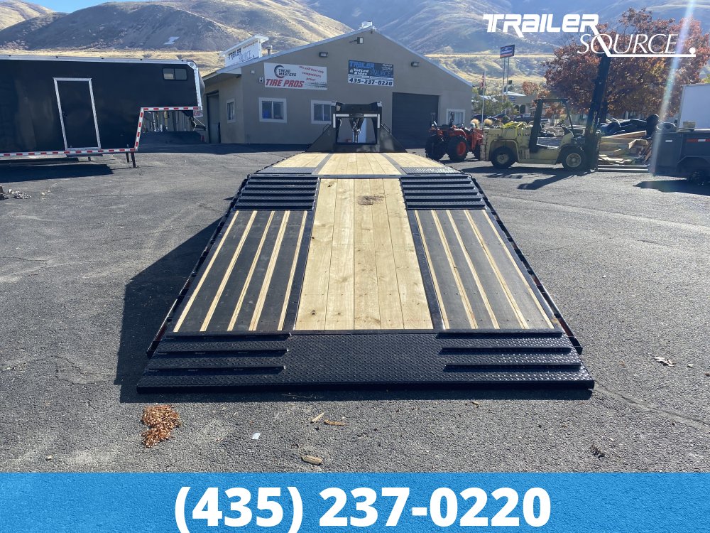 8.5x35 Diamond C FMAX-HDT 212 25.9K Hydraulic Dovetail Gooseneck