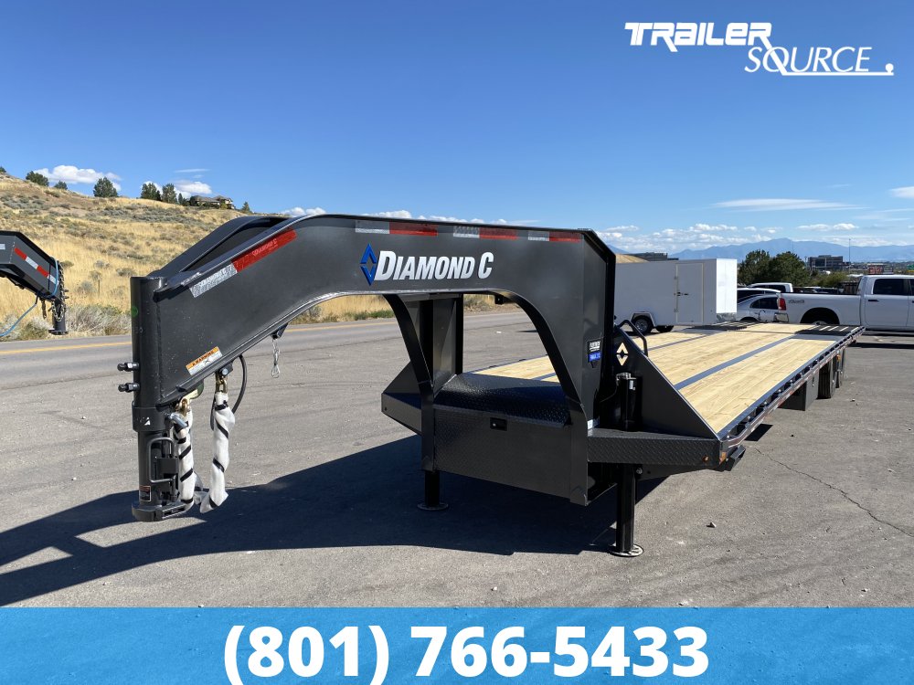 85x40 Diamond C FMAX HDT 40' 25.9K Hydraulic Dovetail Gooseneck