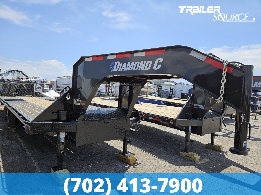 8.5x30 Diamond C FMAX HDT 30' 25K Hydraulic Dovetail Gooseneck