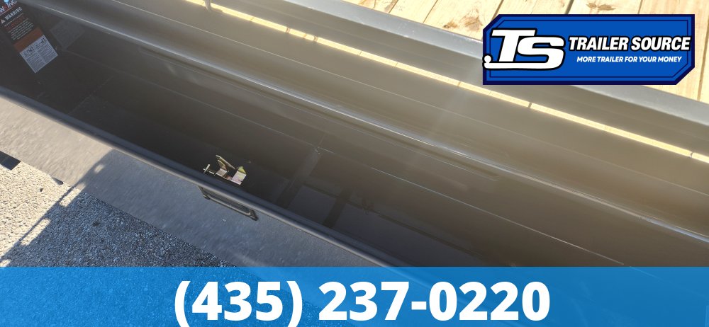 8.5x36 Lamar H8 Gooseneck Wide Body w/ Drive Over Fenders Equipment Trailer - 15.7K GVWR - 14 Ply Tires