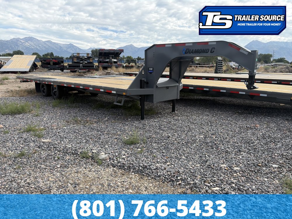 8.5'x32' Diamond C FMAX-HDT 212SS Super Single Gooseneck Hydraulic Dovetail Equipment