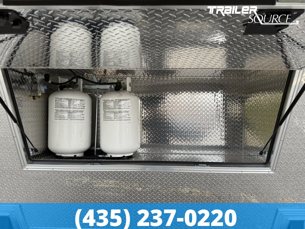 8.5x38 Mission Enclosed Cargo 7'0" Interior Snowmobile