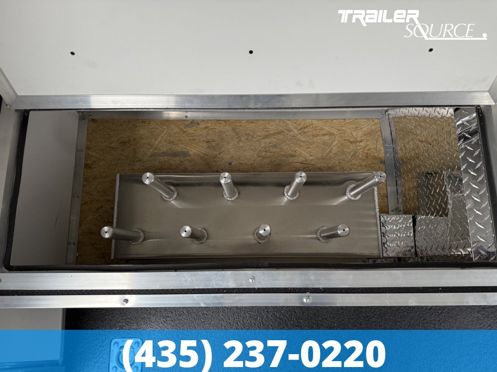 8.5x38 Mission Enclosed Cargo 7'0" Interior Snowmobile