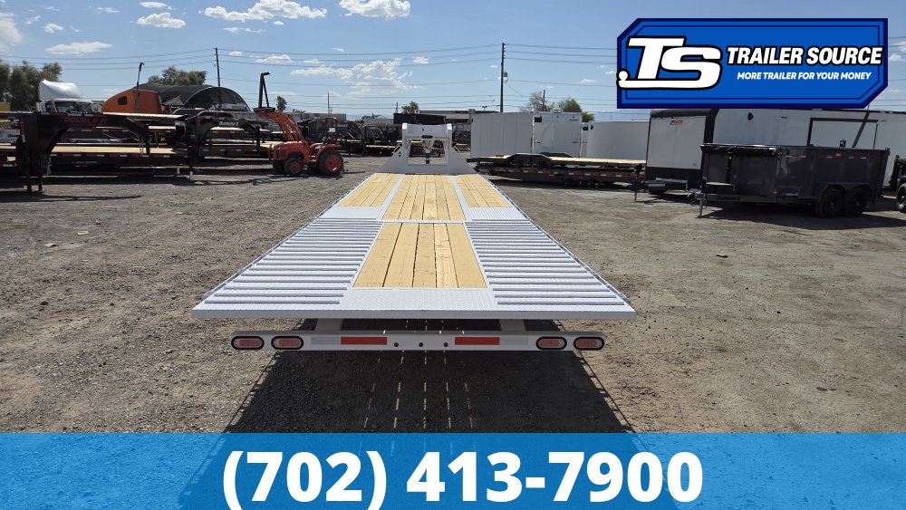 8.5x38 Diamond C FMAX-HDT 212 Gooseneck Hydraulic Dovetail Equipment Trailer - 25.9K GVWR - Hydraulic Jack(s)