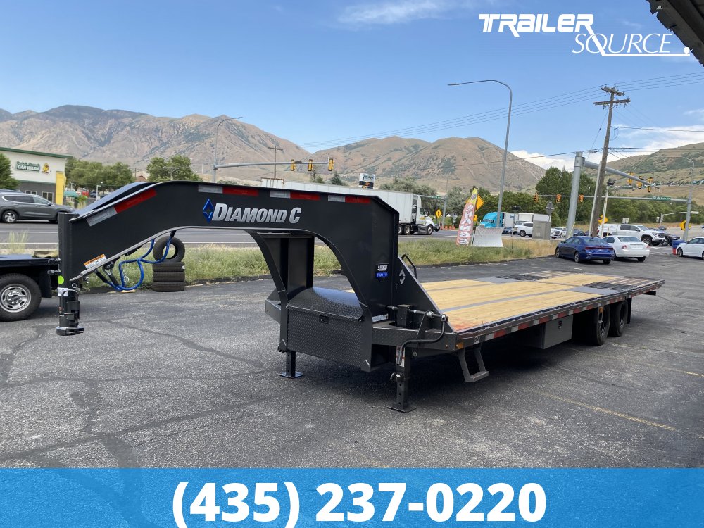8.5x32 Diamond C FMAX-HDT 210 25K Hydraulic Dovetail Gooseneck