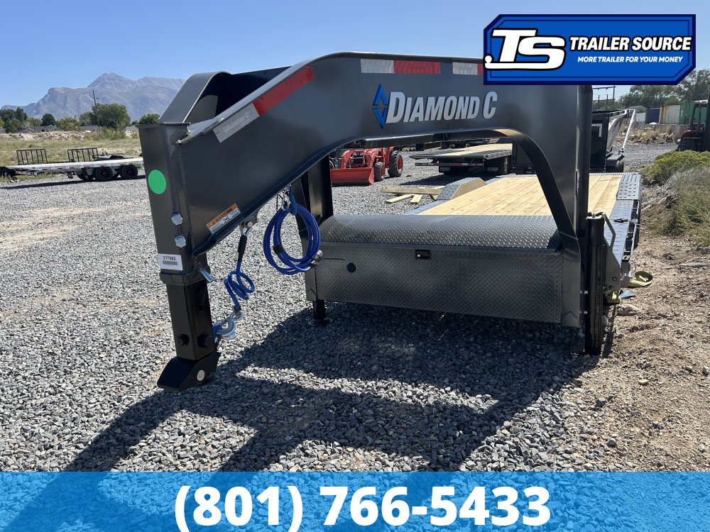 8.5x24 Diamond C HXD-GN 208 Gooseneck Wide Body w/ Drive Over Fenders Tilt