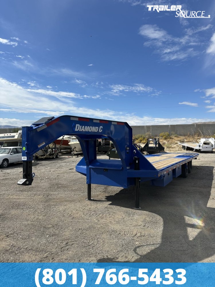 8.5x32 Diamond C FMAX-HDT 212 25.9K Hydraulic Dovetail Gooseneck