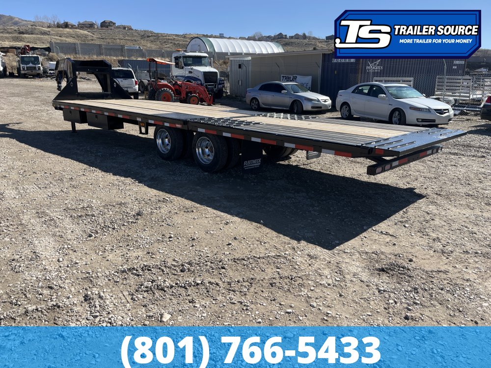 8.5x32 Diamond C FMAX-HDT 212 Gooseneck Hydraulic Dovetail Equipment Trailer - 25.9K GVWR - 17.5" HD Wheels, 18 Ply Tires, Aluminum Outer Wheels, Custom Graphics, Hydraulic Jack(s)
