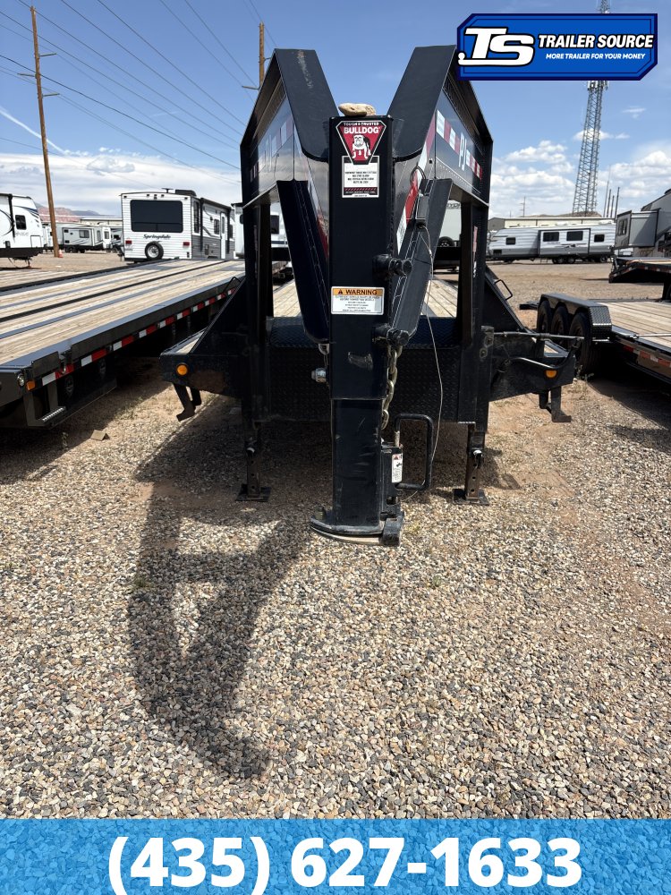 8.5x40 PJ Trailers Gooseneck Air Ride Equipment Trailer - 25.9K GVWR - Air Ride