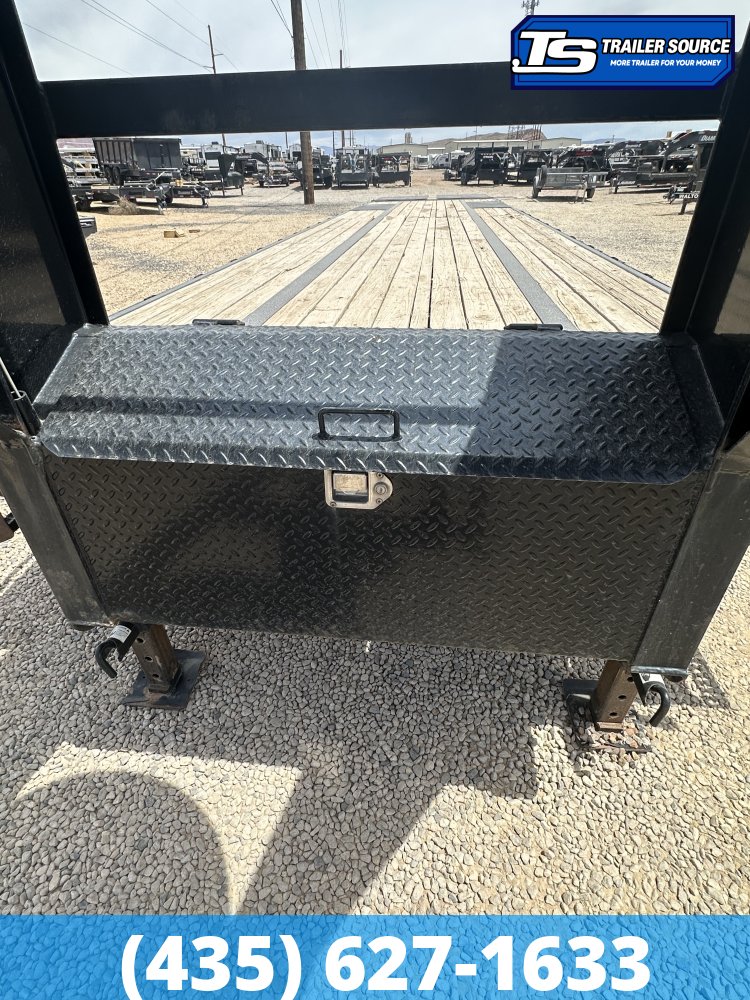 8.5x40 PJ Trailers Gooseneck Air Ride Equipment Trailer - 25.9K GVWR - Air Ride