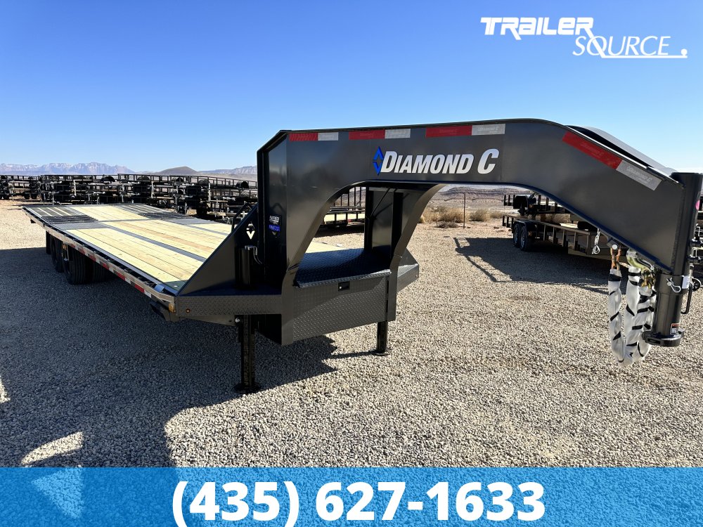 8.5x32 Diamond C FMAX HDT Gooseneck Hydraulic Dovetail 32' 25.9K Hydraulic Dovetail Gooseneck