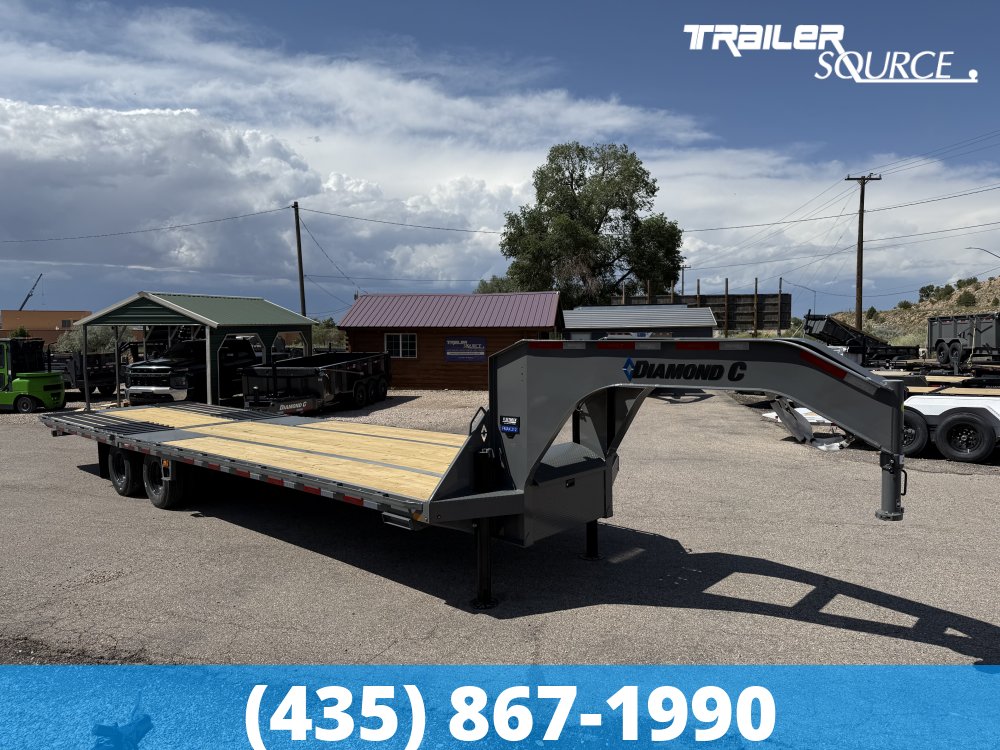 8.5x32 Diamond C FMAX-HDT 212 25.9K Hydraulic Dovetail Gooseneck