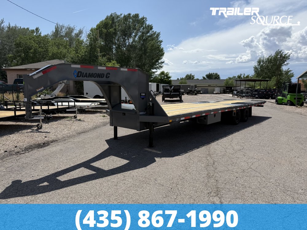 8.5x32 Diamond C FMAX-HDT 212 25.9K Hydraulic Dovetail Gooseneck