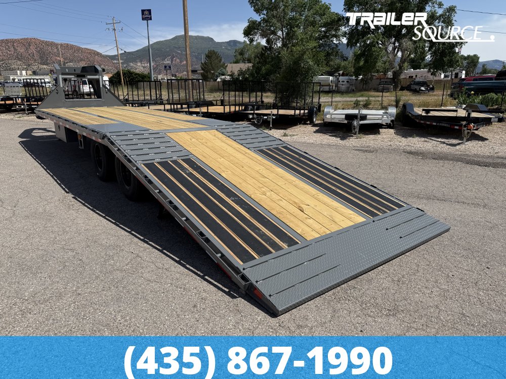 8.5x32 Diamond C FMAX-HDT 212 25.9K Hydraulic Dovetail Gooseneck