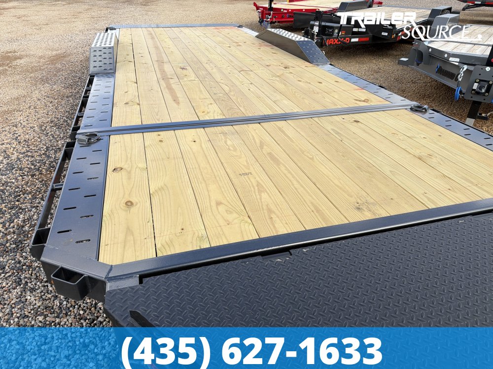 8.5x22 Diamond C HXD 208 Tilt Trailer - 18K GVWR